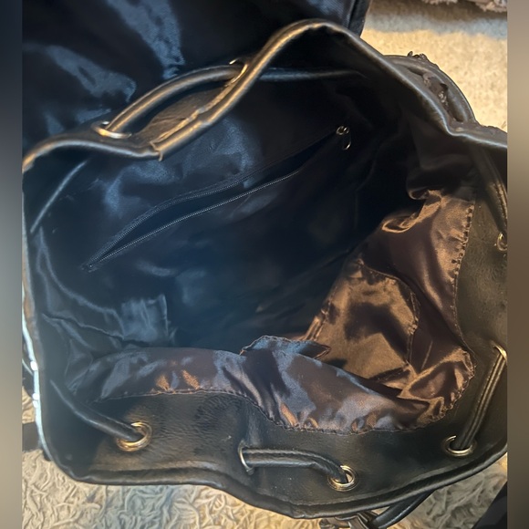 ItWorks black sequin backpack - Picture 2 of 5